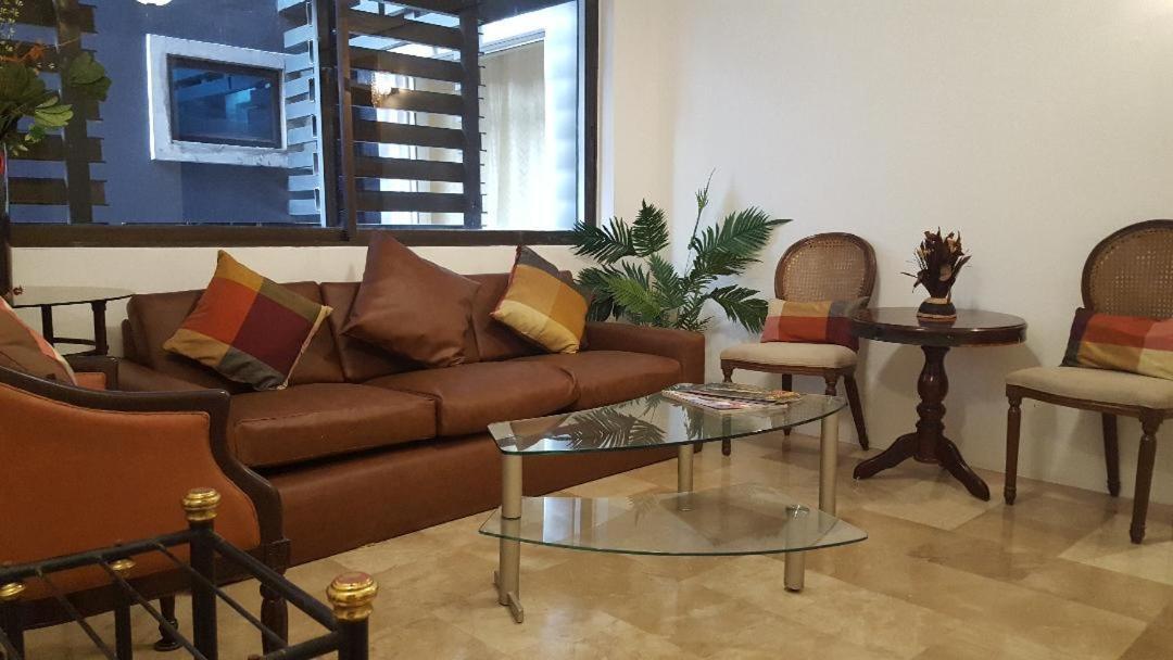 Gervasia Hotel Makati Makati City Exterior foto